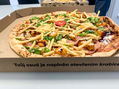 BBQ strips pizza | Vánoční večírek 2024