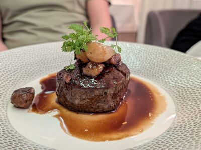 Steak z vyzrálé hovězí svíčkové | Vánoční večírek 2024