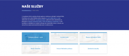 Autoškola AHHA: Redesign webu 2014 a 2024 | Hover efekt při najetí na box Řidičské průkazy + ceník, u něhož sjede modrý proužek seshora až dolů